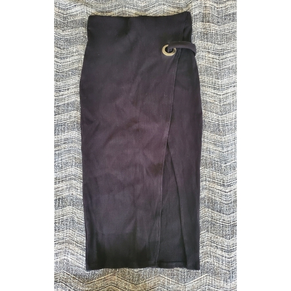 SOLD High waist skirt - Picture 1 of 4